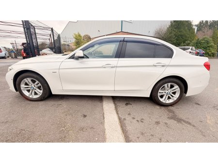 2017 BMW 3 Series - thumbnail 3