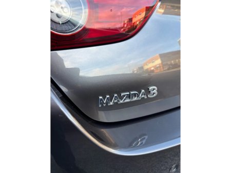 2020 Mazda Mazda3 1.8D 4DR (116ps) GS-L €17,500 thumbnail