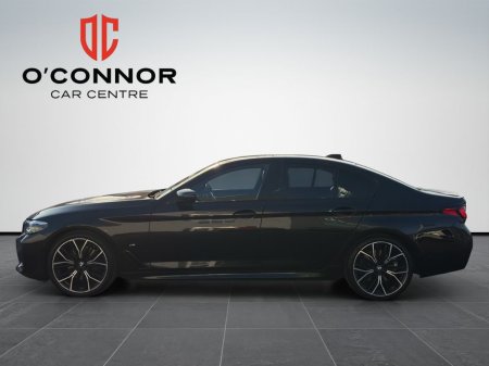 2022 BMW 5 Series - thumbnail 2