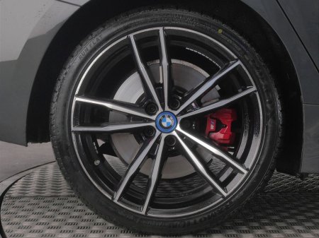 2024 BMW 3 Series 330e M Sport Saloon €49,900 thumbnail