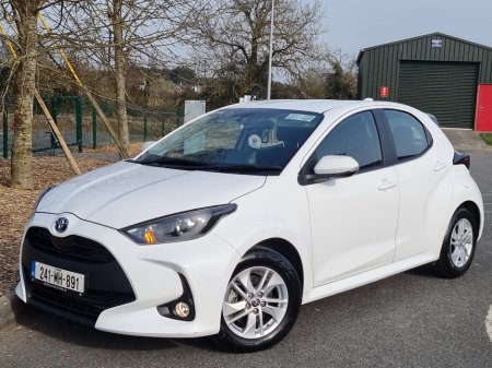 2024 Toyota Yaris - thumbnail 9