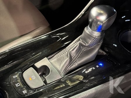 2017 Toyota C-HR - thumbnail 14