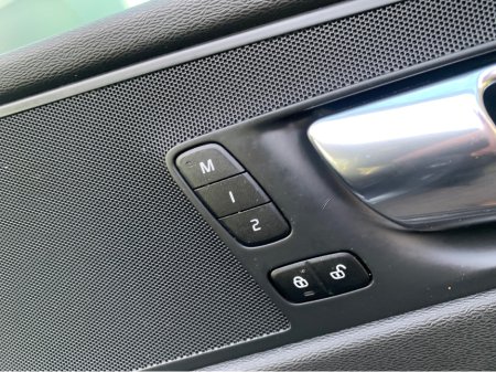 2019 Volvo XC60 - thumbnail 20