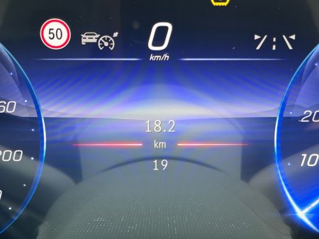 2025 Mercedes-Benz EQE - thumbnail 8