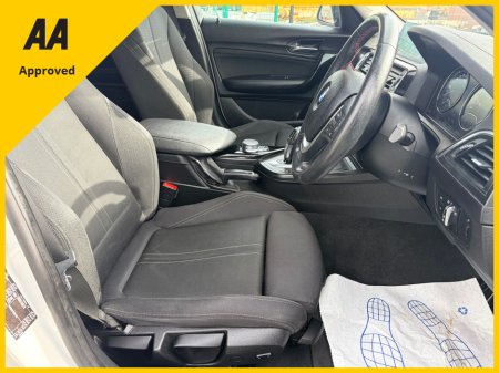 2017 BMW 1 Series - thumbnail 7