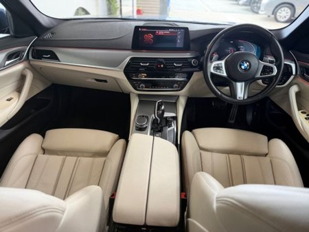 2020 BMW 5 Series - thumbnail 8