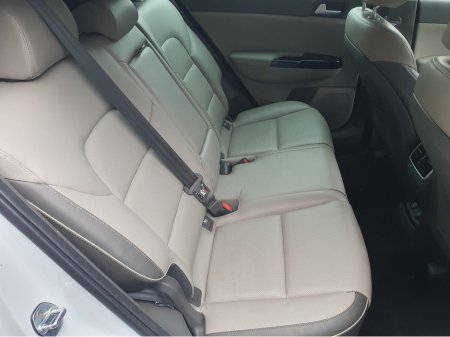 2018 Kia Sportage PLATINUM // LEATHER // SAT NAV // CAMERA thumbnail