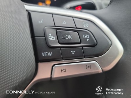 2026 Volkswagen Crafter CR35 Panel van Highline MWB 177 HP 2.0 TDI 8sp Automatic FWD €51,179 thumbnail