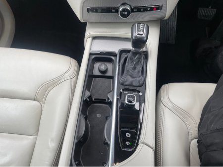 2017 Volvo XC90 D4 FWD INSCRIPTION GT 5DR AUTO €29,750 thumbnail