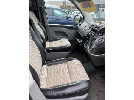 2014 Volkswagen Transporter T32 ST-LN TDI 5DR €29,950 thumbnail