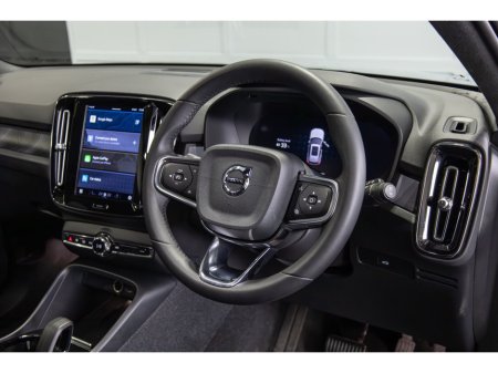 2023 Volvo XC40 BEV 231hp Ultimate €31,950 thumbnail