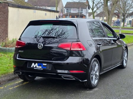 2018 Volkswagen Golf 1.0 TSI 115HP R-Line €18,999 thumbnail
