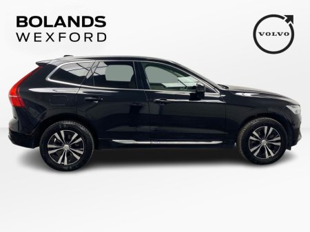 2023 Volvo XC60 - thumbnail 4