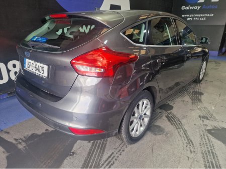 2015 Ford Focus - thumbnail 9