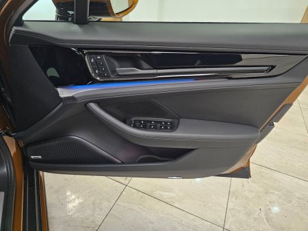 2025 Porsche Panamera SIMPLY STUNNING ! €139,950 thumbnail