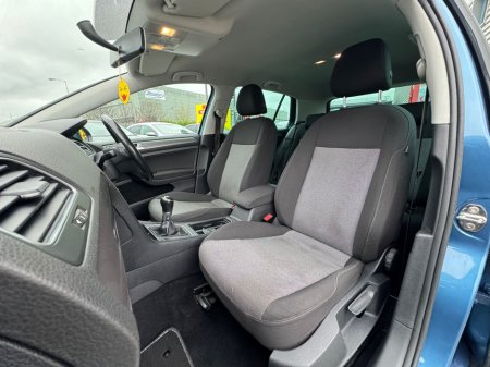 2017 Volkswagen Golf - thumbnail 15