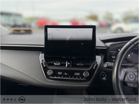 2023 Toyota Corolla 1.8 Hybrid Luna Saloon €22,450 thumbnail