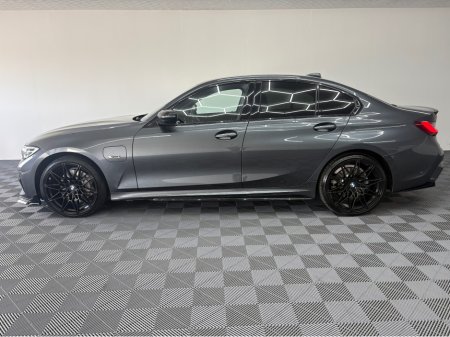 2021 BMW 3 Series - thumbnail 12