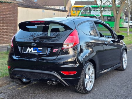 2014 Ford Fiesta - thumbnail 7