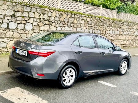 2017 Toyota Corolla 1.4 D-4D LUNA 4DR €12,900 thumbnail