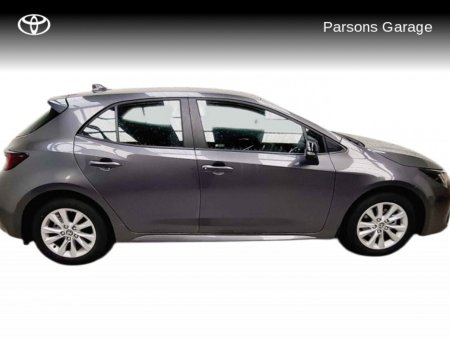 2025 Toyota Corolla COROLLA H/B LUNA €33,495