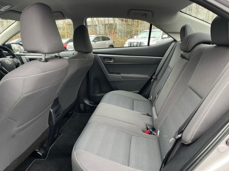 2018 Toyota Corolla - thumbnail 7