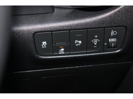 2023 Hyundai Kona Kona EV Executive 39 kWh €20,950 thumbnail