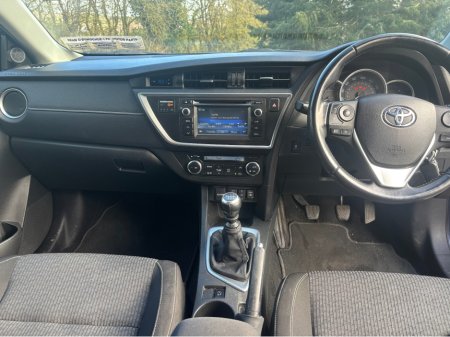 2014 Toyota Auris - thumbnail 12