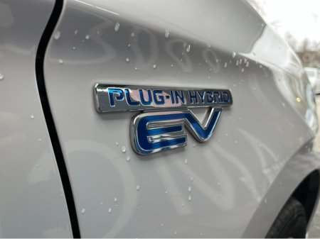 2019 Mitsubishi Outlander €21950! 2019 MITSUBISHI OUTLANDER PHEV G PLUS PACKAGE 2.4 AUTOMATIC / CRUISE CONTROL / 360° PARKING CAMERA / ELECTRIC MEMORY & HEATED SEATS / HEATED STEERING WHEEL / PADDLE SHIFTERS AND MORE €21,950 thumbnail