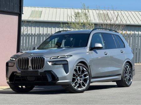 2025 BMW X7 - photo 3