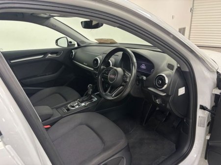 2020 Audi A3  €19,950 thumbnail