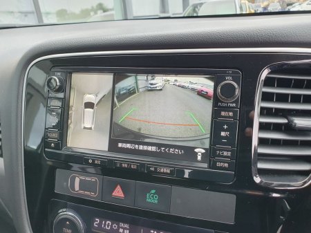 2016 Mitsubishi Outlander - thumbnail 18