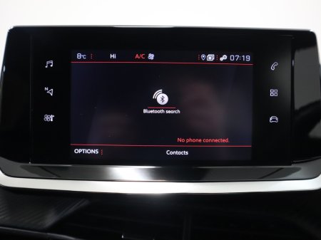 2023 Peugeot 2008 - thumbnail 18