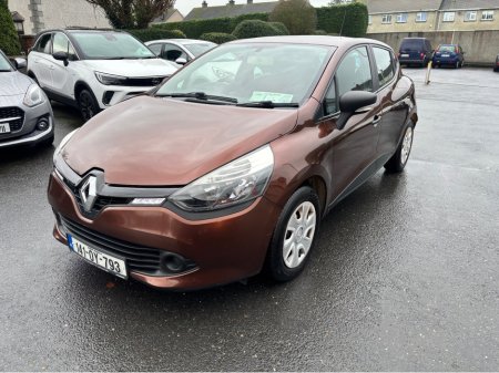 2014 Renault Clio - view 4