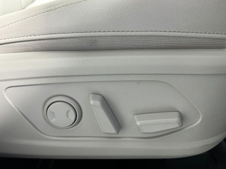 2023 Kia Sorento - thumbnail 23