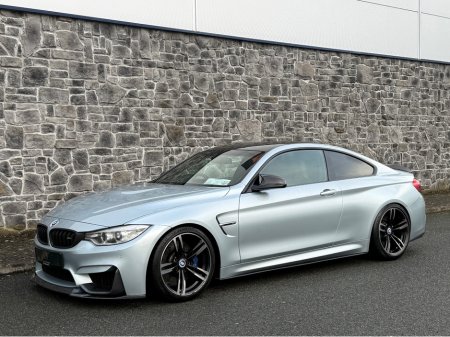2016 BMW M4 - thumbnail 3
