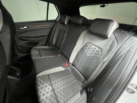 2023 Volkswagen Golf - photo 4