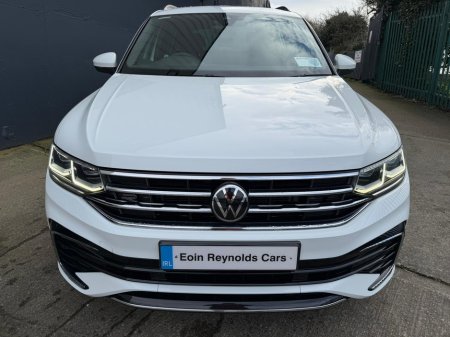2023 Volkswagen Tiguan 231 D R-LINE 2.0 TDI 6SP FWD 150HP LOW KMS! €41,995 thumbnail