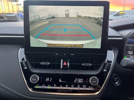 2025 Toyota Corolla - thumbnail 14