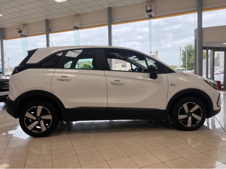 2024 Opel Crossland X **Only 14,000 Kms** Best Value As New 2024 Opel Crossland Diesel Apple Car Play Rear View Camera www.bolands.ie Est.1955 €21,950 thumbnail