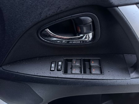 2015 Toyota Avensis 2.0 D-4D ICON ESTATE 5DR OVERMOUNT 126BHP €10,800 thumbnail