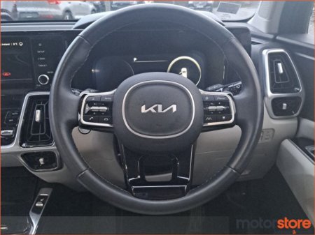 2023 Kia Sorento 1.6 PHEV K3 4X4 7 seats €47,900 thumbnail