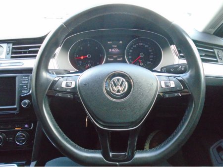 2016 Volkswagen Passat - thumbnail 10