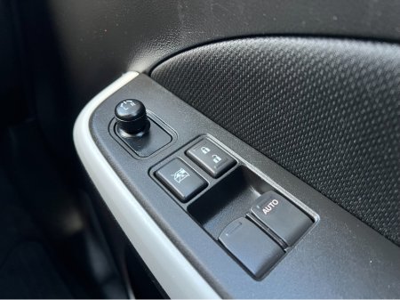 2023 Suzuki Swift 1.2 DUALJET HYBRID SZ-L €16,950 thumbnail