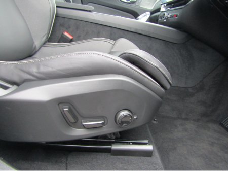 2026 Volvo XC60 - thumbnail 13