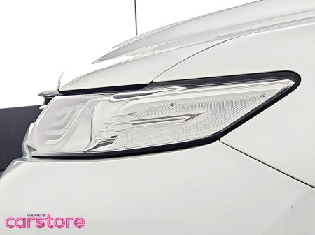 2019 Toyota Camry - thumbnail 17