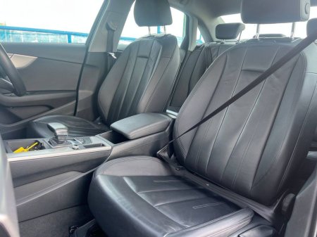 2021 Audi A4 2.0 TDI 30 // DIAMOND CUT ALLOYS // LEATHER HEATED SEATS // APPLE CARPLAY/ANDROID AUTO €27,900 thumbnail