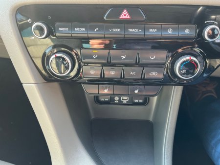 2017 Kia Sportage - thumbnail 22