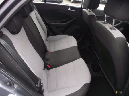 2016 Hyundai i20 - thumbnail 9