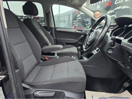 2016 Volkswagen Touran 1.6 TDI SE BLUEMOTION 110PS 5DR €11,950 thumbnail